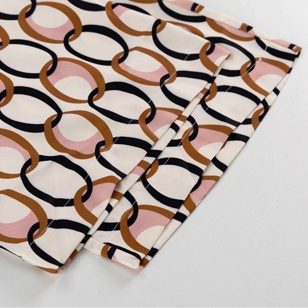 Elegant Loose Fit Long Sleeve Two-Piece Blouse & Trouser Pants Cord Set - Picture 14 of 16